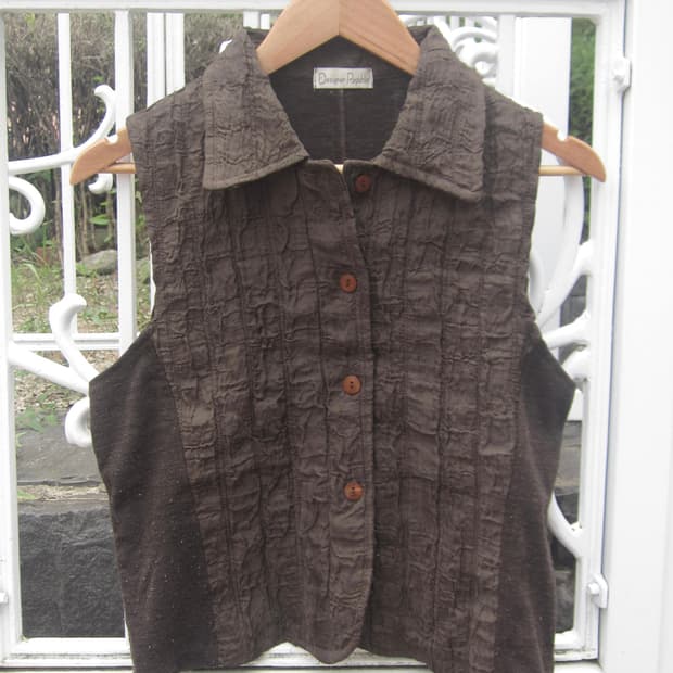 vintage chairo sleeveless top