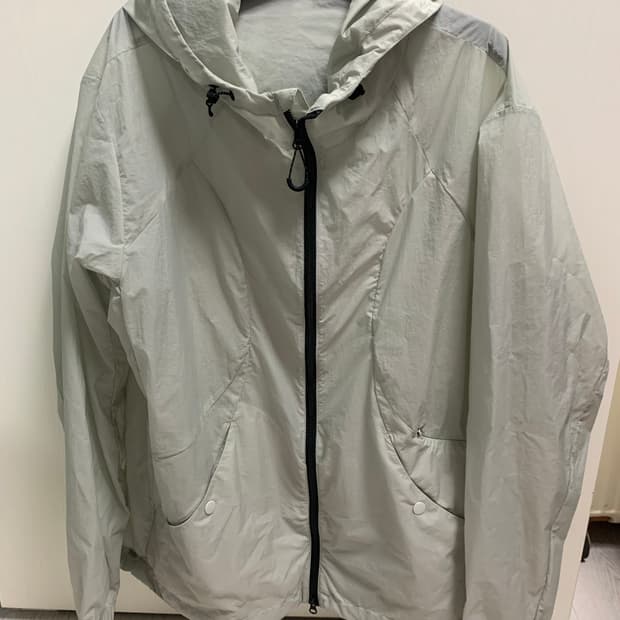 프리커 lightweight wind jacket M