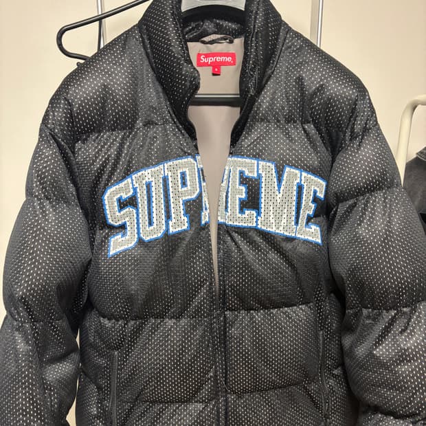 슈프림 패딩 105