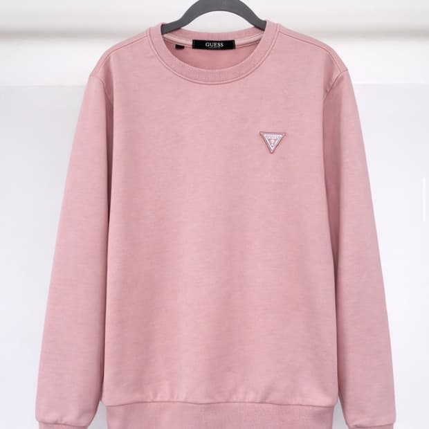 GUESS 핑크 맨투맨 