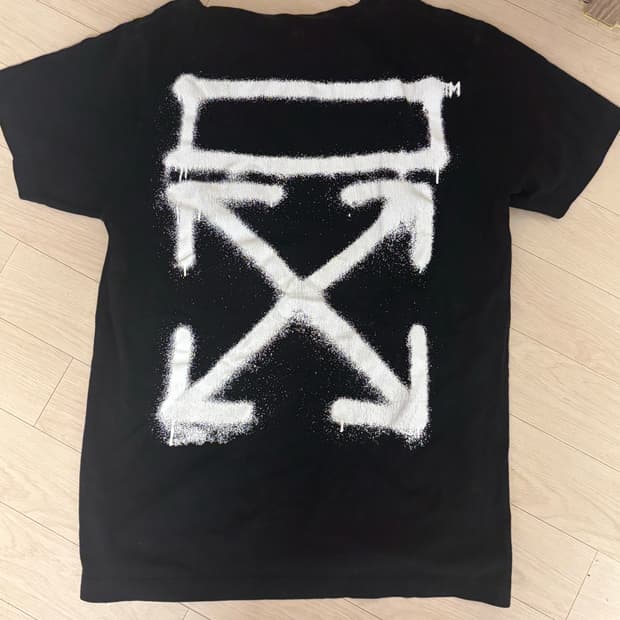 오프화이트 스프레이 반팔 라지