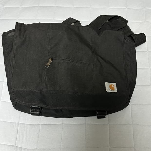 칼하트 메신저백 판매합니다