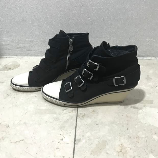 Ash 아쉬 버클 웨지힐 스니커즈