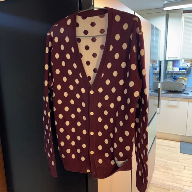 와코마리안 도트 가디건.