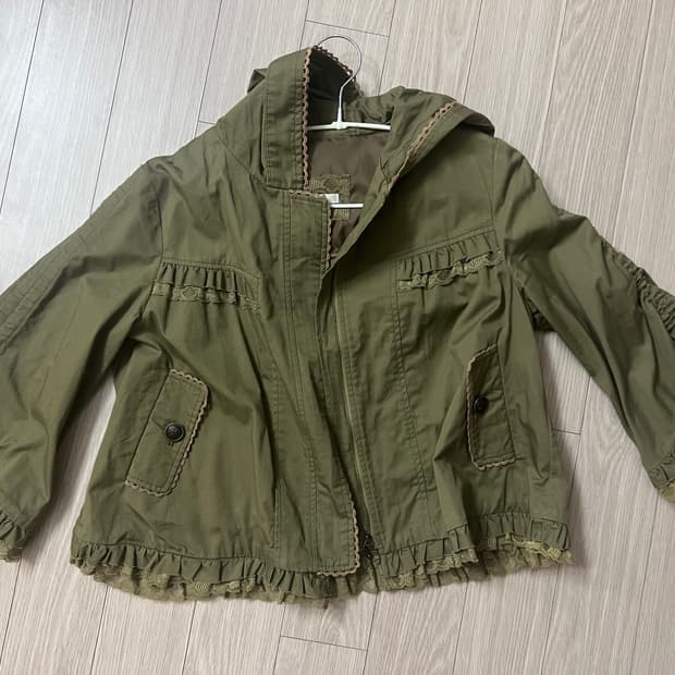 엑시즈팜 야상 레이스 코르셋 케이프 