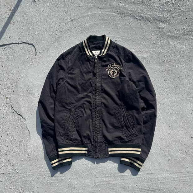 아베크롬비 바시티 봄버 야구잠바 