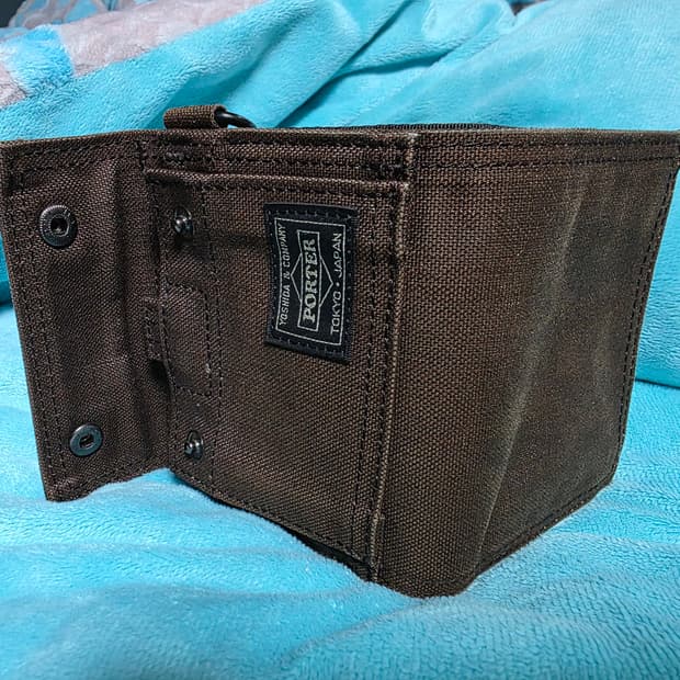 요시다포터 지갑 판매합니다.