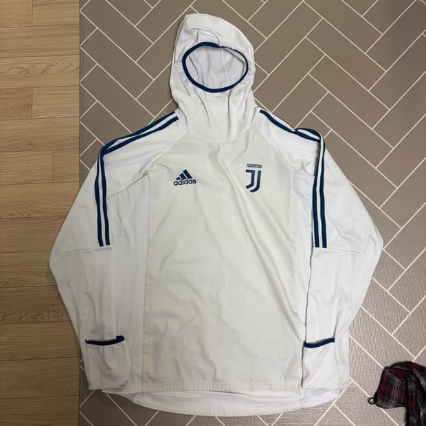아디다스 유벤투스 풋볼 후드티