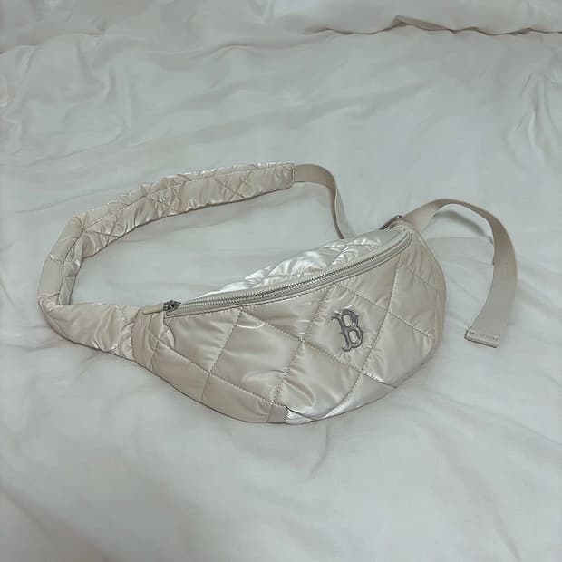 MLB 힙색 아이보리