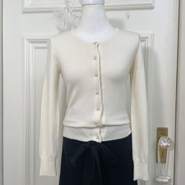 cream ivory pearl button basic cardigan