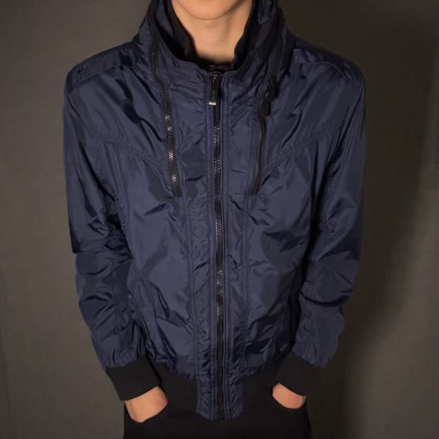 zipper detail nylon jacket