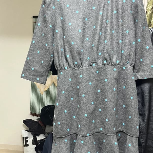 모직 도트 원피스