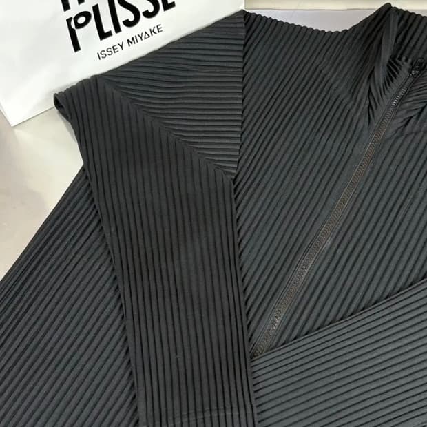 이세이미야케 옴므플리세 플리츠 집업