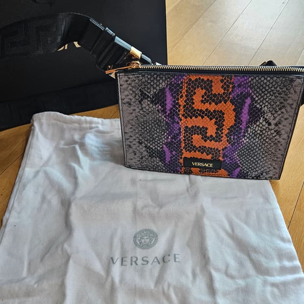 베르사체 파이톤 크로스백 가방 정품 신품