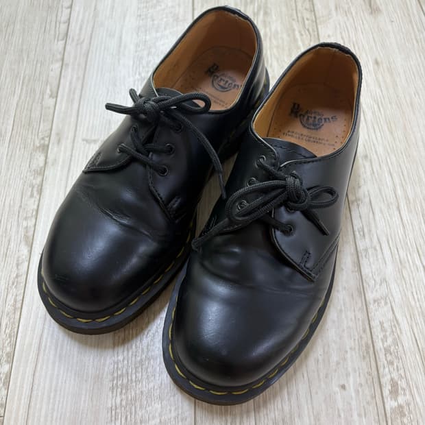 닥터마틴 1461 3홀 스무스 240
