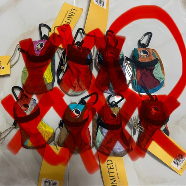 티케투더문 백팩키링 (새제품)