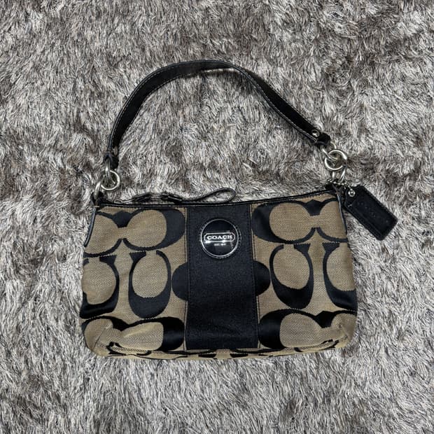 코치 시그니처 숄더백