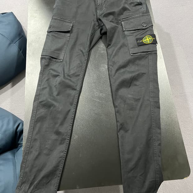 스톤아일랜드 카고 팬츠 블랙 29사이즈