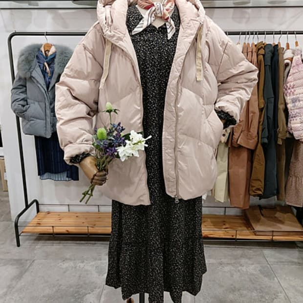 써스데이아일랜드 하프 덕다운 패딩 