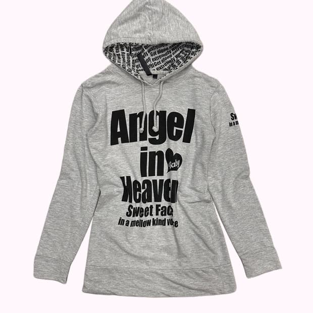 kitsch lettering grey hood t-shirt