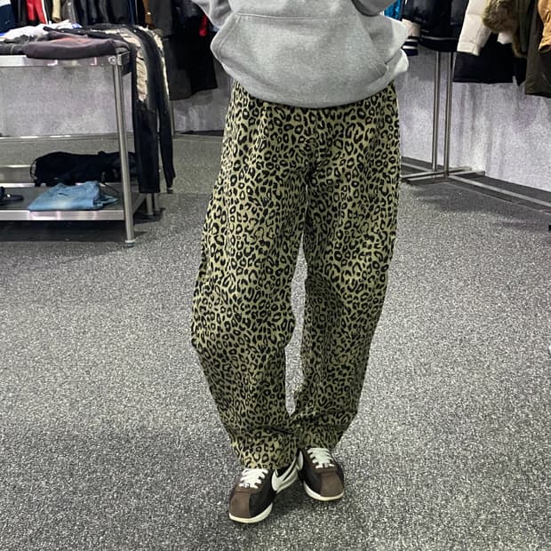 오베이 레오파드 이지핏 팬츠 B3251