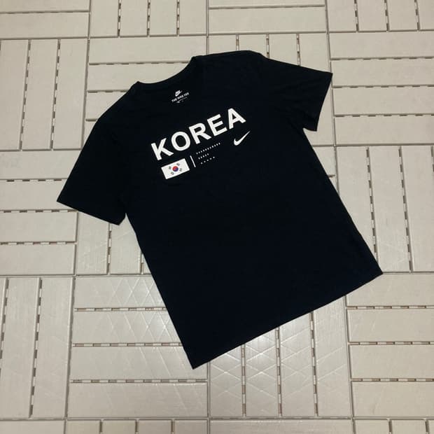 [L]나이키 코리아 태극 프린팅 반팔티 블랙 0668