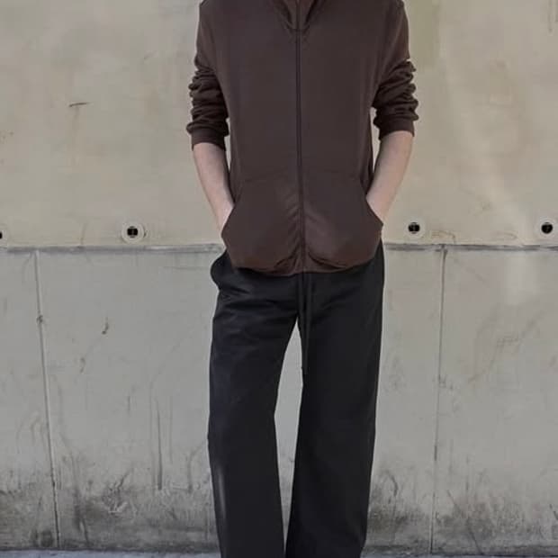 [3] 머듈 넥집업 브라운