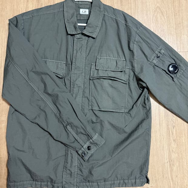 CP company 올리브 자켓