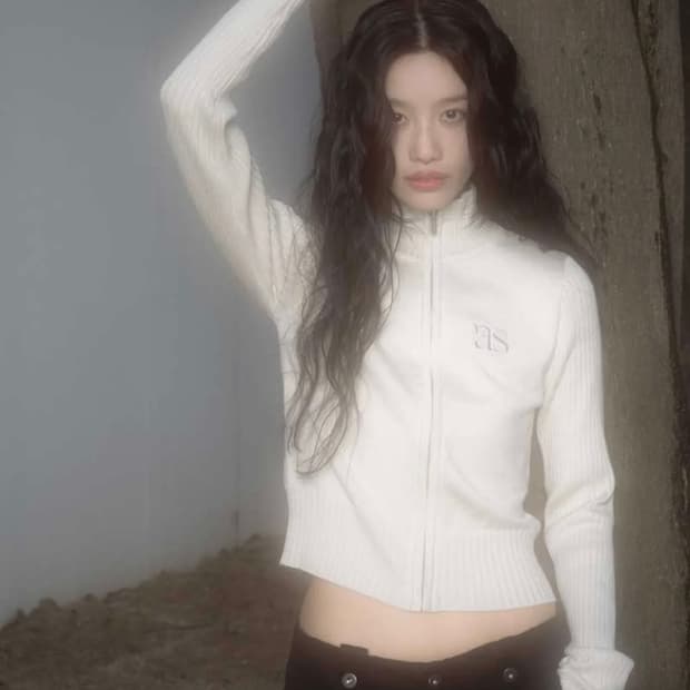애즈온 마룬 니트 집업