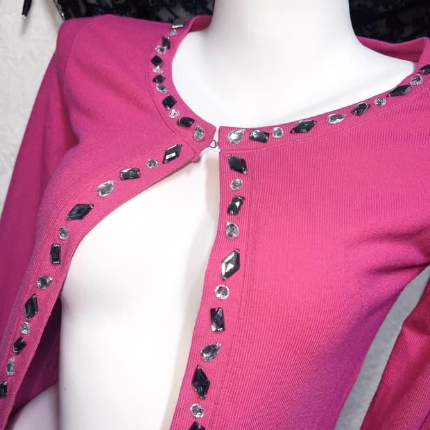 마젠타 핑크 히메갸루 오네 로맨틱 로걀 큐빅 가디건 볼레로 섹시 핀터