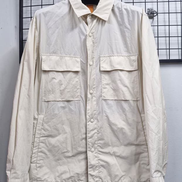 100L 에피그램 STAY-KIT 화섬 셔츠 자켓.