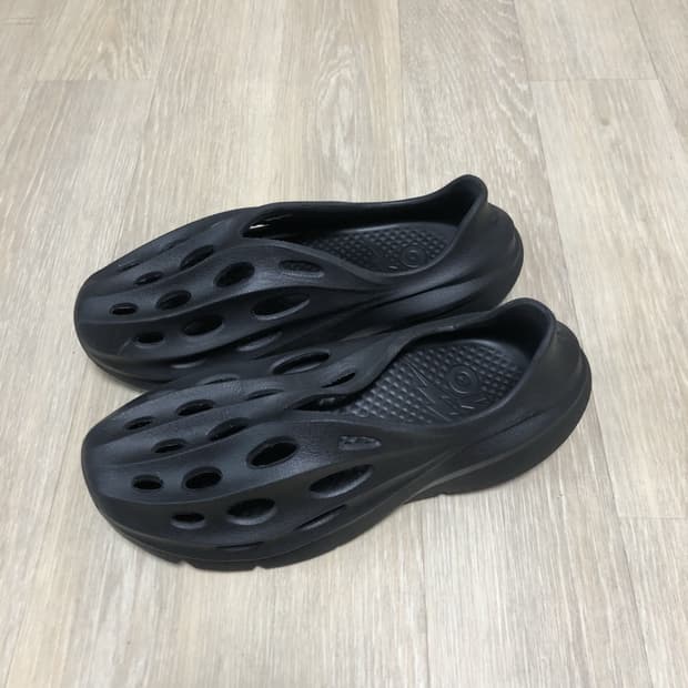 (280) 모클로그 MO 리커버리 슈즈 블랙 샌들