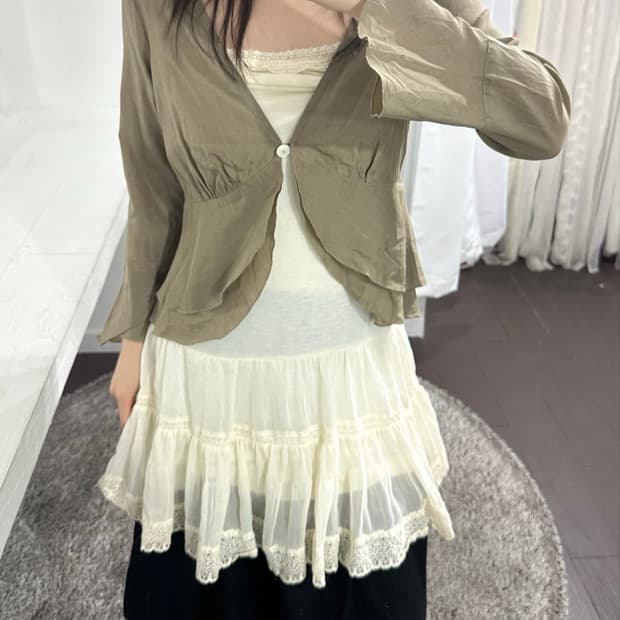 lace detail sleeveless 
