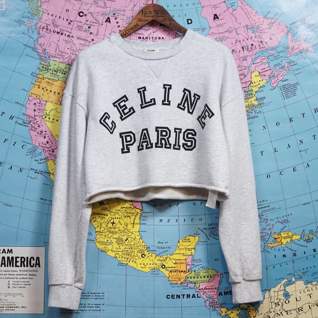 셀린느 바시티 로고 크롭 스웻셔츠