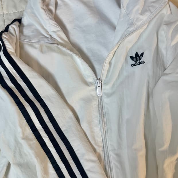 아디다스 바람막이 오리지널스 우븐 트랙탑 화이트 져지