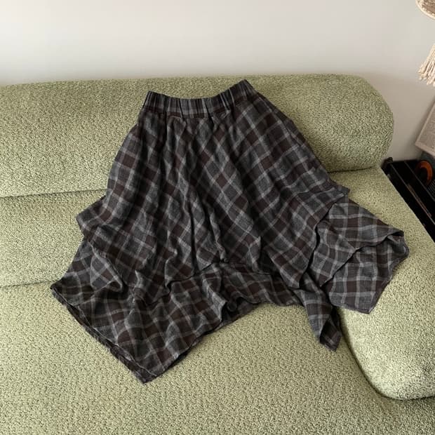 check layered skirt