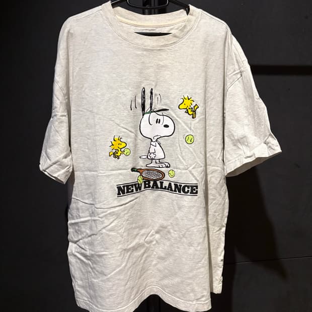 [중고]뉴발란스X스누피 남성반팔(XL)