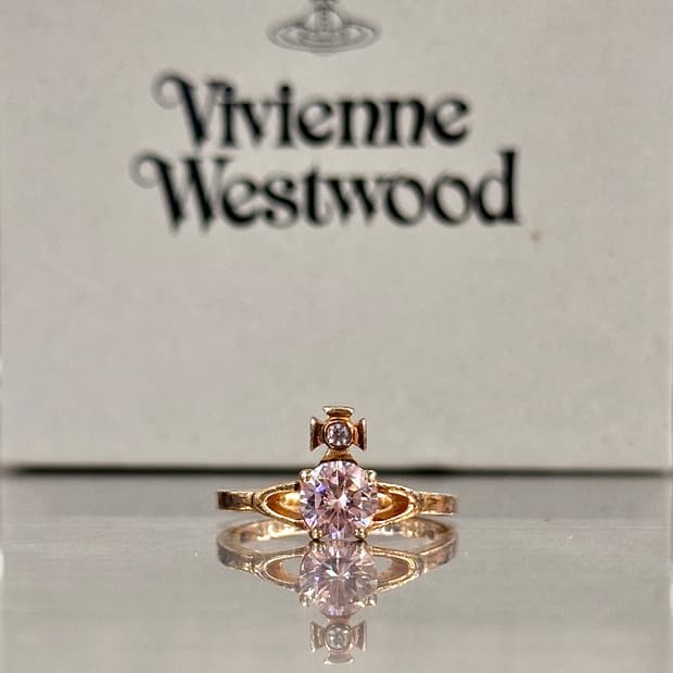비비안웨스트우드 레이나 쁘띠 반지 핑크골드