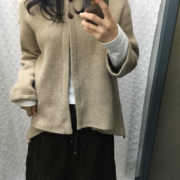 베이지 울 투버튼 언발 가디건