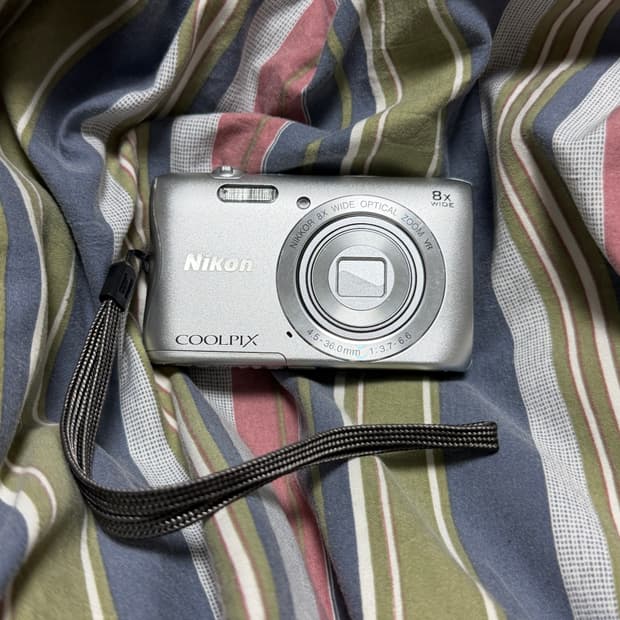 니콘 쿨픽스 S3700 실버