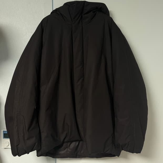 유니클로u 퍼프테크 볼륨파카 다크브라운 xl