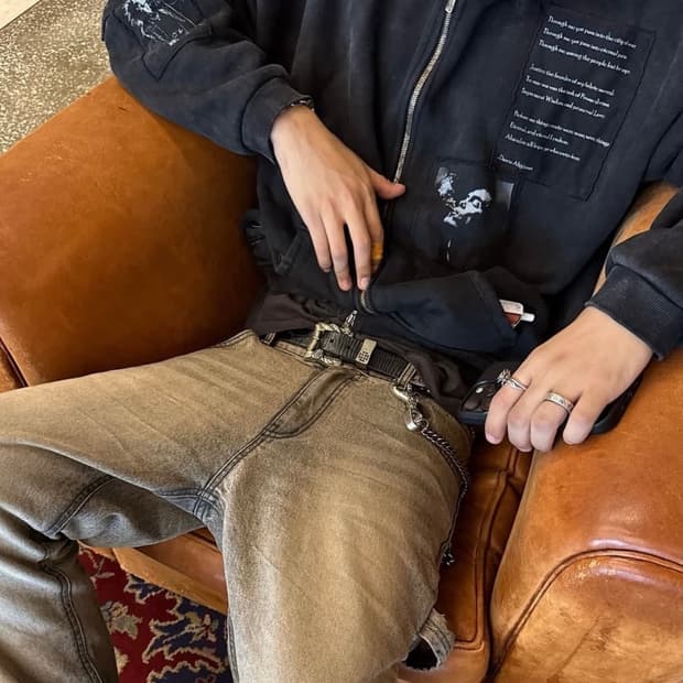 에모스탠스클럽 패치 후드집업 1사이즈