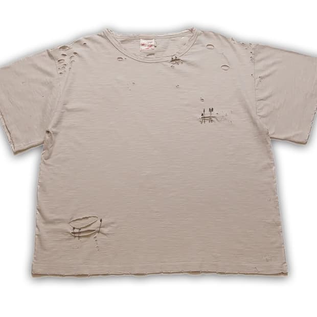 Yuremane Distressed Shirt