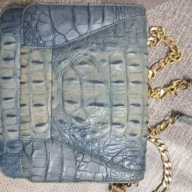 리누이 악어패턴 체인 크로스백