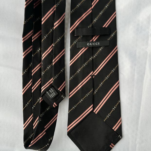 구찌 실크 넥타이 블랙/핑크