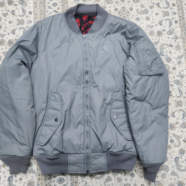 나이키 조던 리버시블 MA-1 패딩 자켓 S (크게나옴)