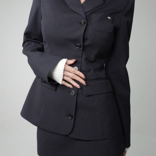 페일제이드 조에 스트라이프 자켓 스커트 셋업 네이비 2