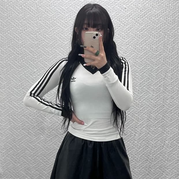 아디다스 오리지널스 Y2K 딱붙핏 롱슬리브 S C10195