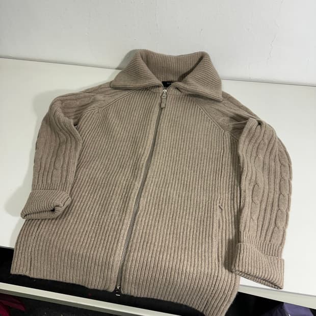 우먼S 쏘울 베이지 폴라카라 모100 니트집업