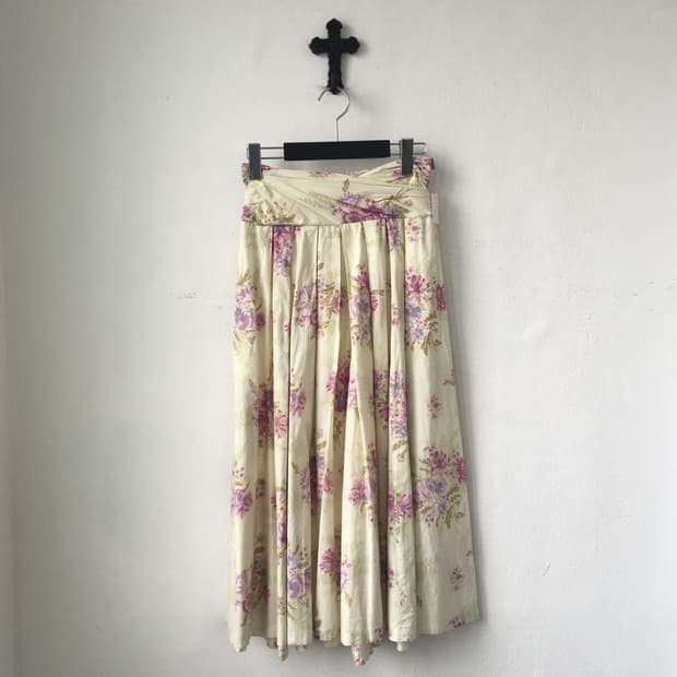 Flower pattern long skirt